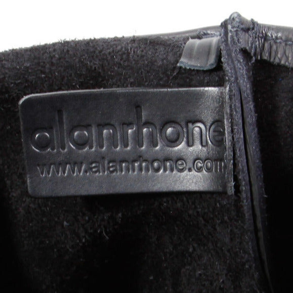 Black Leather Shell Pouch